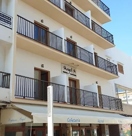 Mayol Hostel