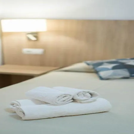 Mayol Хостел Санта-Еулалія-дель-Ріо